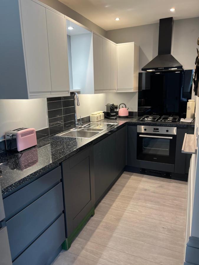 Luxury Garden Apartment Under The Castle, Dover Eksteriør billede